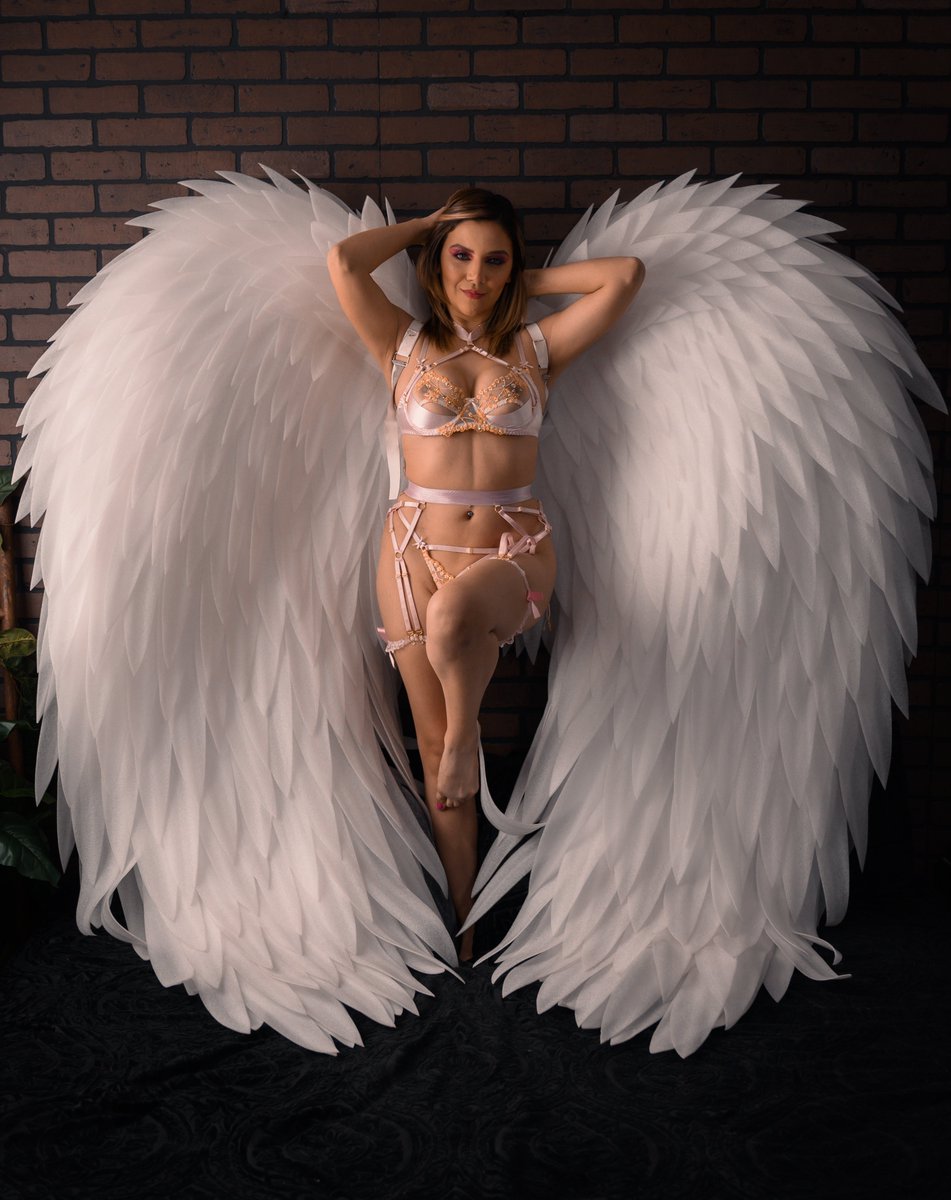 kraftedwerx's tweet photo. #elpaso #photographer #elpasophotographer #boudoir https://t.co/zLQ15UHSyj