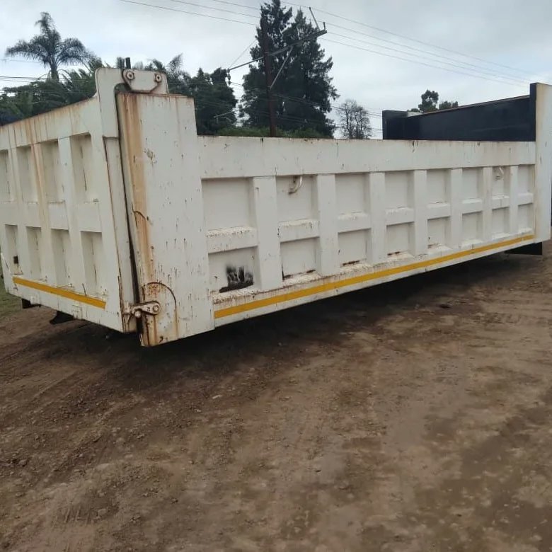 18 Cube Bin for Twinsteer Truck
Good Condition
Comes with clinder, sub-frame and oil tank
R75000,00