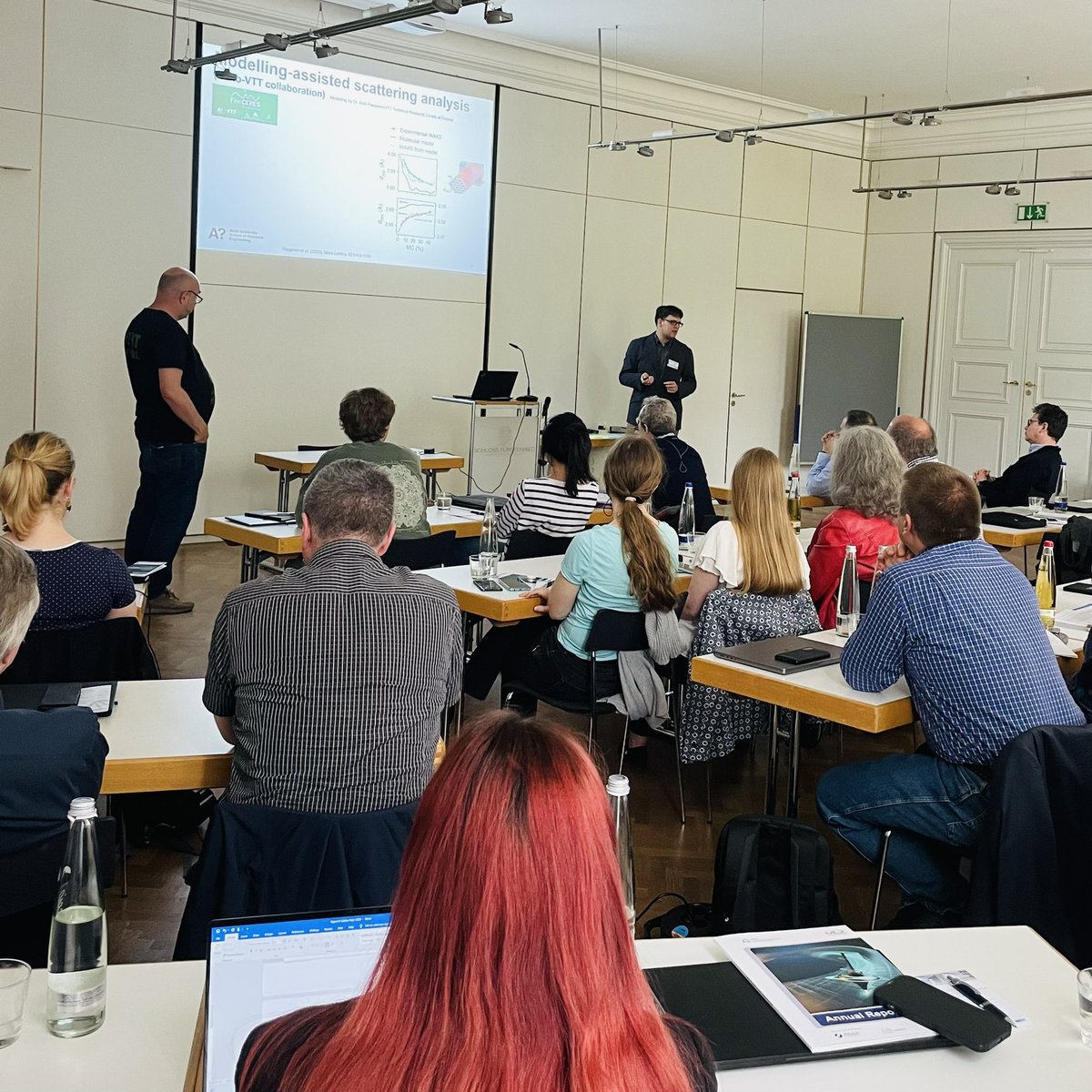 mlz_garching's tweet photo. @PaavoPenttila from the @AaltoUniversity in Finland is answering questions on his talk about wood nanostructure and moisture interactions. #MLZconference https://t.co/XIbXM9Kawj
