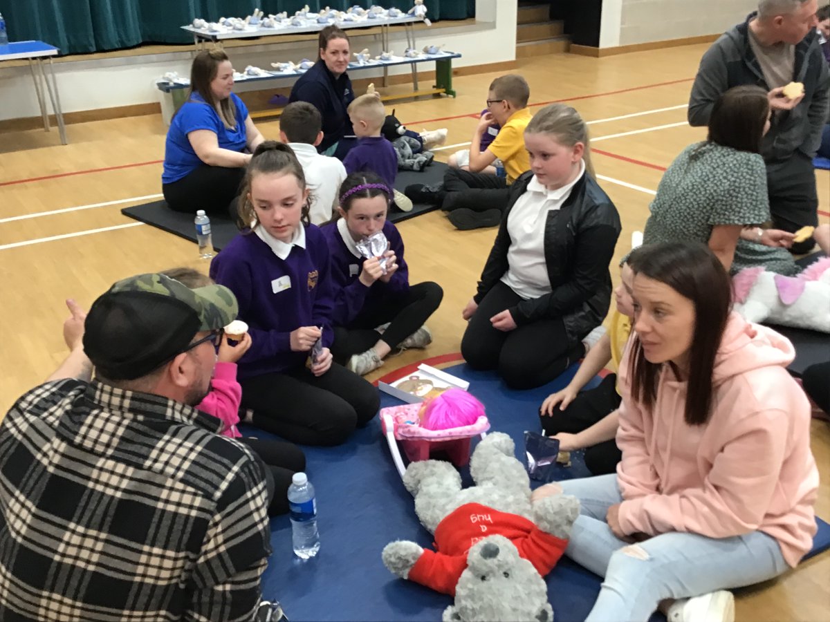 TollbraePS's tweet photo. Thank you to all our parents and new primary one children for coming along to our teddy bear’s picnic and meeting our buddies! #transitiontime #tollbraeted https://t.co/Ql3dRdJjFz