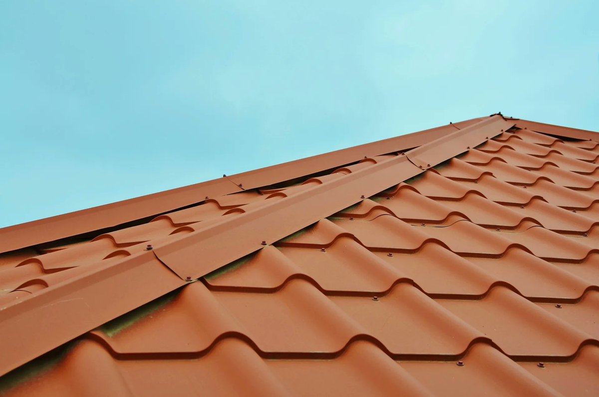 MSC_va's tweet photo. Get your home a gorgeous metal roof! Lasts lifetimes, looks lovely!
Call for a free no-pressure, no-obligation roof inspection: (703) 759-6730

#roofing #roofingcontractor #homeimprovement #insurancerestoration #contractor #virginiaroofing https://t.co/oFN7eq5UYE