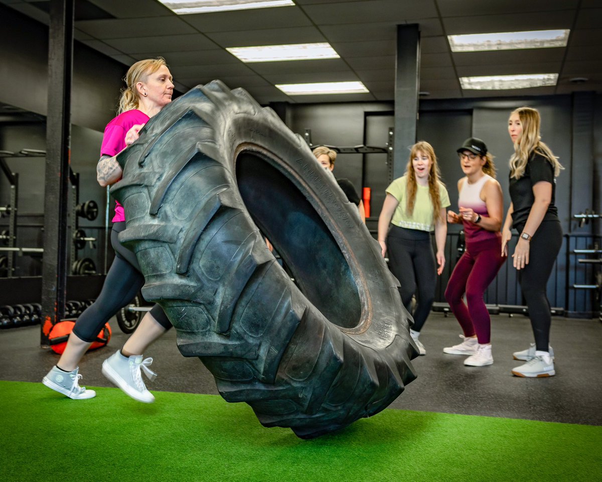 MaryTelford's tweet photo. Registration is ON for July 3 - August 20.  We’re bringing you 7 weeks of motivating, strength inducing and cardio improving workouts in our small group setting.  4-8 participants per class, we like to keep things personal. #bootcamp #smallgrouptraining #clarington #bowmanville https://t.co/D3DSGfZD0s