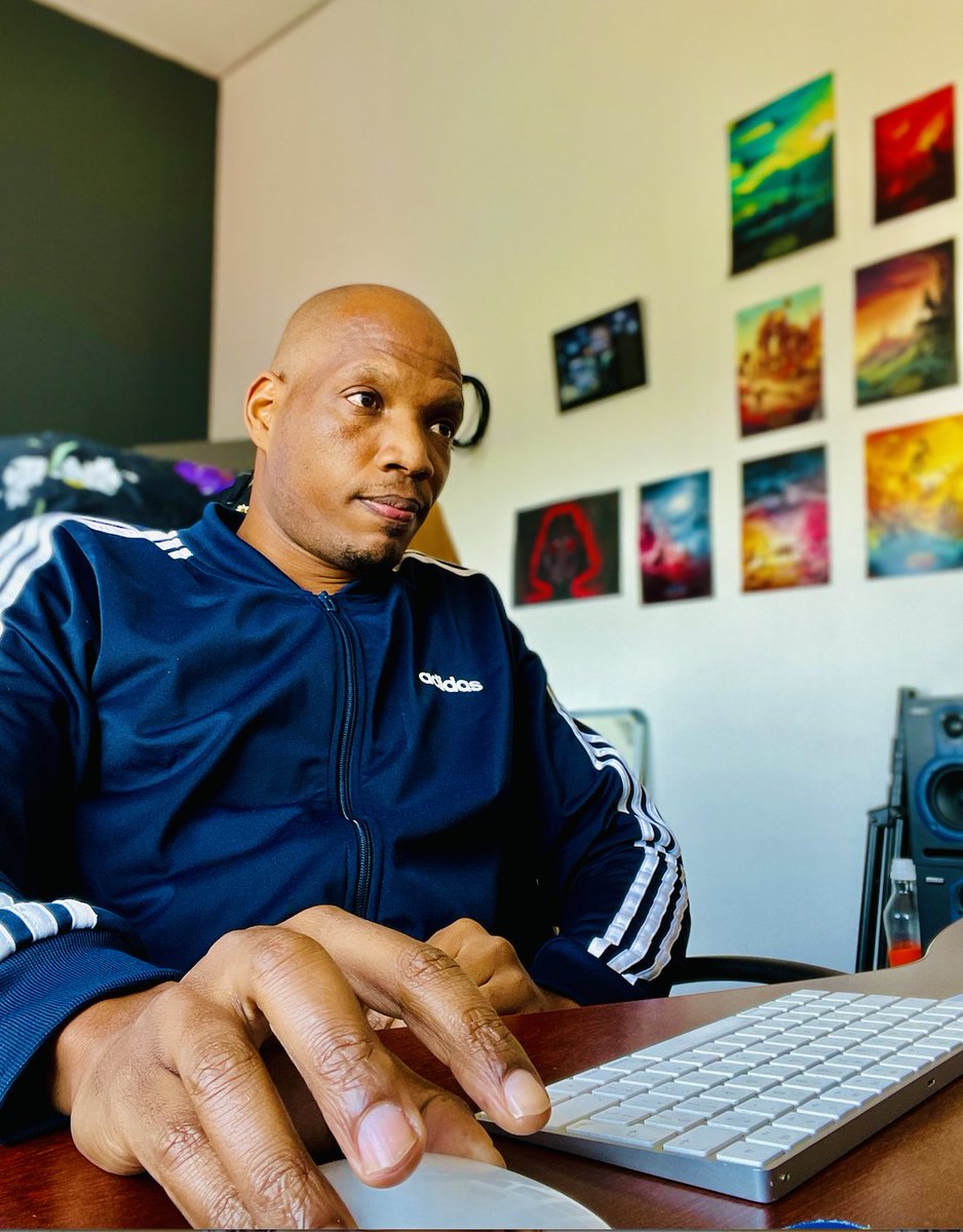 Iam_Fusi's tweet photo. Good things come to those who HUSTLE #CreativeMindsAtWork https://t.co/Yt4upfo56f