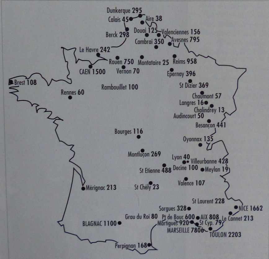 Du bidonville aux HLM par Mehdi Lallaoui Au sortir de la guerre, le paysage de l'habitat dans les grandes agglomérations de France est particulièrement sinistré. 500 000 logements ont été détruits, autant dégradés. Le nombre d'immeubles vétustes est estimé à 3 millions et demi.