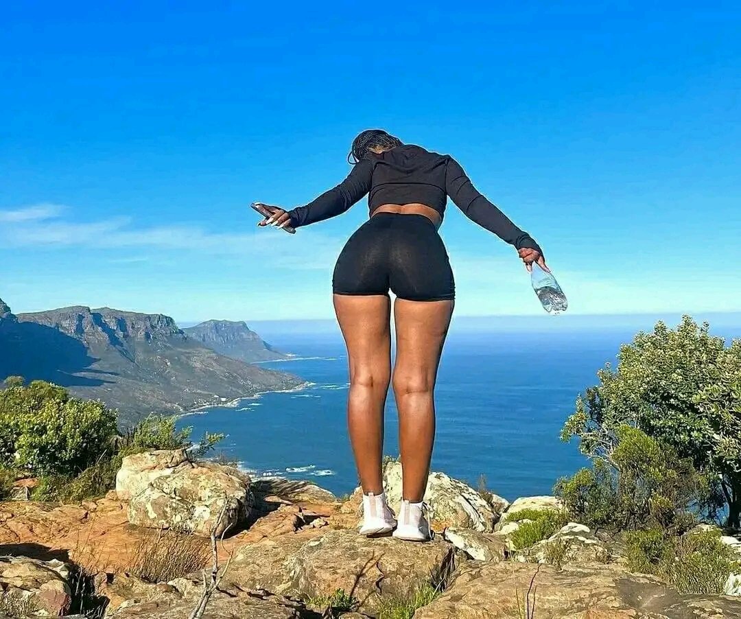 The black sheep tweet media