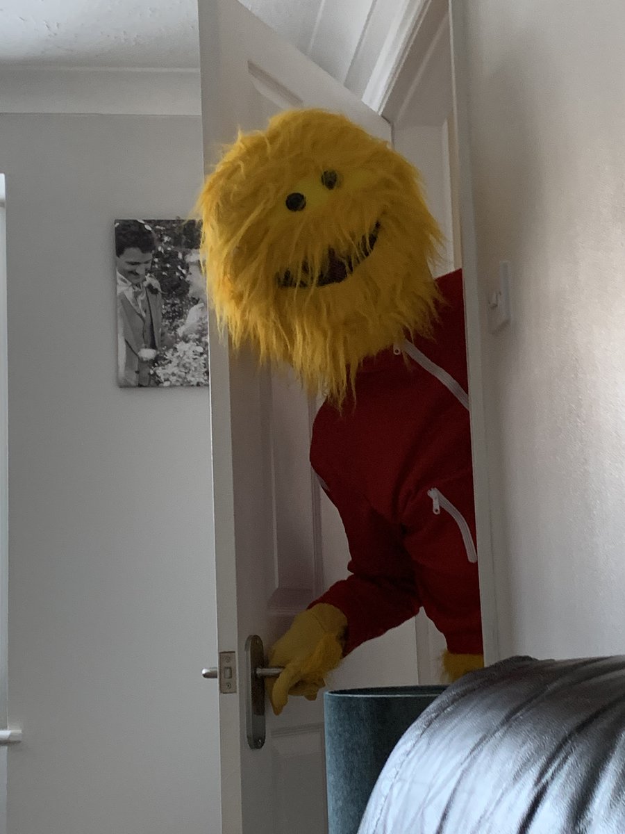 Cerealmad's tweet photo. @HoneyMonsterUK Looks to me that it is a Monster Puff hairstyle.   Great to see you active on Social again...yes that is really me in the photo! https://t.co/MZFygFPcUZ