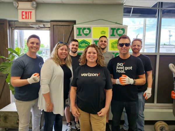 BuildingValue's tweet image. We loved having @Verizon volunteers at Building Value last week! Verizon supported our workforce training programs with a grant last year, and we’re grateful their employees could join us to see the work our participants do and get their hands dirty, too! #Verizon #citizenverizon