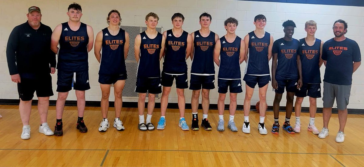 ElitesBBall's tweet photo. 17U boys took 3rd place this past weekend in the ECI Spring Showcase! The boys went 3-1 against some great competition! May have even set a record in one game...have to ask some of them about that! 📷
Next stop is Duluth!! 
@Rayce57855817 @DaksHoops @MidcoSports @MidcoSports https://t.co/Oqwr03ubTf