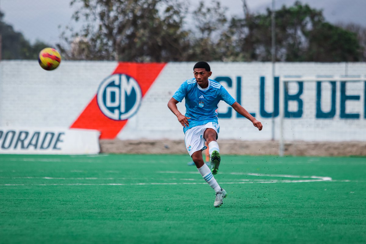 📝 Resultados - fecha 1️⃣1️⃣
🆚 #DeportivoMunicipal 
🏆 #CopaFederación
📌 La Alameda - Pachacamac 

➡️Sub 18= 3-1 🔽 
➡️Sub 17= 0-1 ✅
➡️Sub 16= 0-3 ✅
➡️Sub 15= 3-2 🔽
➡️Sub 14= 2-1 🔽
➡️Sub 13= 0-0 🟰

#FuerzaCristal