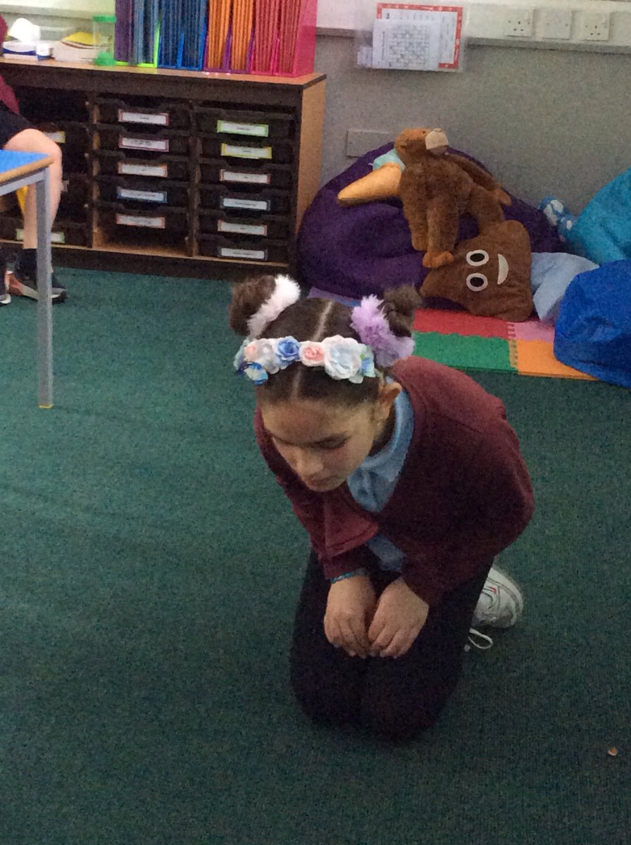 ks2_group's tweet photo. We loved our drama lesson creating freeze frames of Toothless the dragon 😁
@StradbrokePri https://t.co/K7F8erR4El