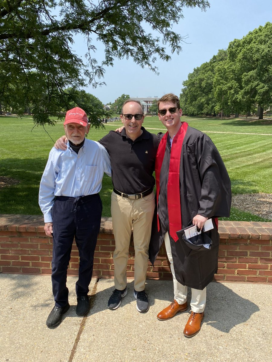 A picture from yesterday that means the world to me. From left to right:

Class of 1954 🐢
Class of 1983 🐢
Class of 2023 🐢

Eternally grateful, forever thankful, and officially #MerrillMade. 

Thank you @merrillcollege, and see you in the fall @SmithSchool!