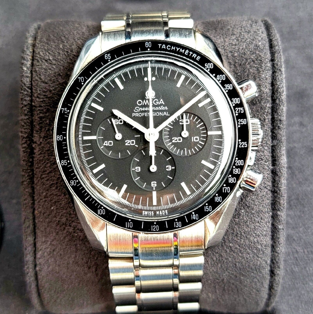 OMEGA Speedmaster Moonwatch Professional Chronograph BIG BOX with all acc, strap

For sale by @_mechanical_art_

$5,750

#omega #watches #valueyourwatch #watchmarketplace #luxury #luxurylife #entrepreneur #luxurywatch #luxurywatches #luxurydesign #businesswatch #watchfam
