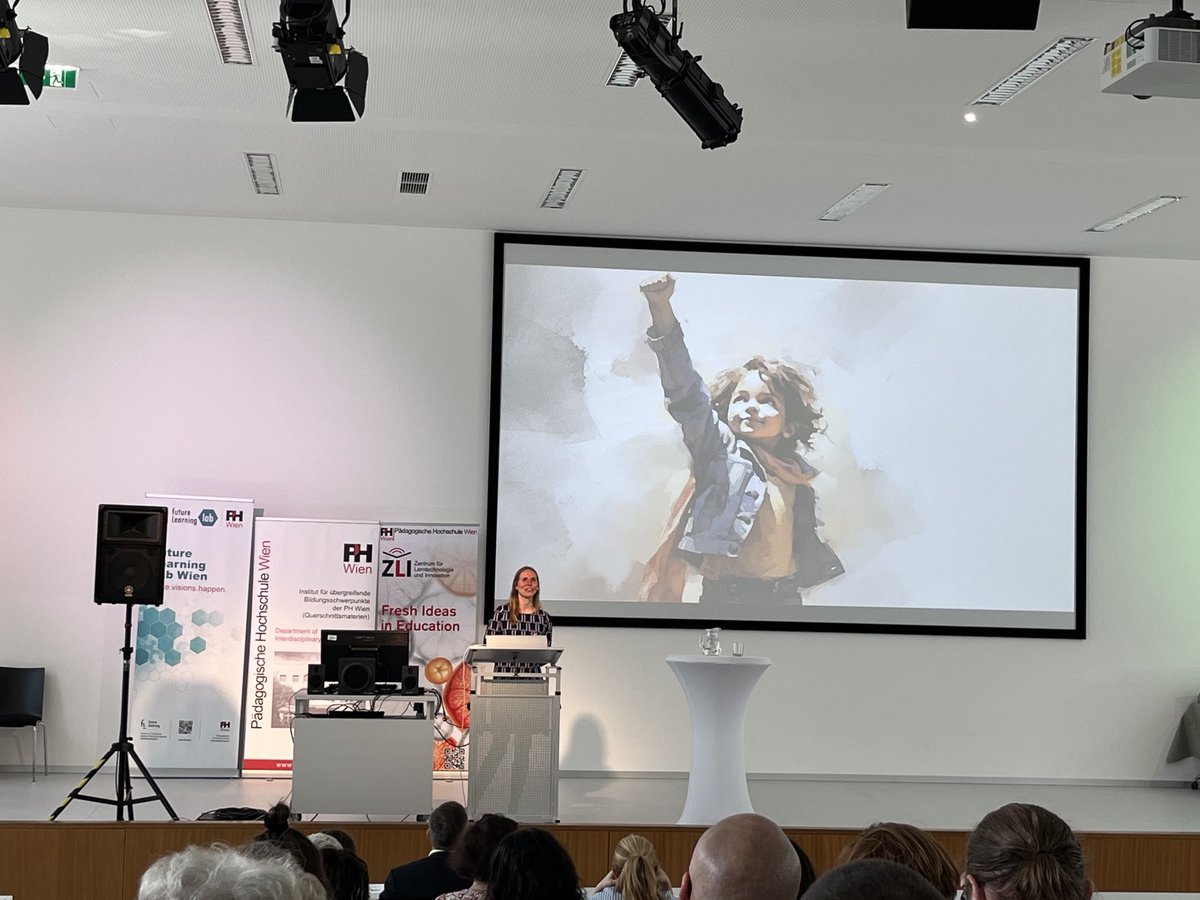 michael00899182's tweet photo. Bildungsminister Polaschek eröffnet den eBazar. Nele Hirsch bei der tollen Keynote zu Bildung wagen. #eBazar https://t.co/zHfmMHAQJe