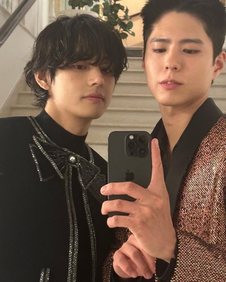 TaekookaBL_army's tweet photo. https://t.co/6NiTVZjrEK