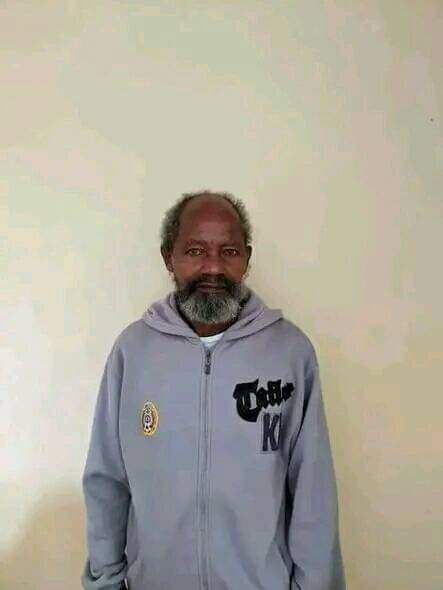 AltayeEthiopia's tweet photo. በጋዜጠኛና የታሪክ ምሁሩ አቶ ታዲዎስ ታንቱ የክስ ሂደት ላይ ሲካሄድ የነበረው ምስክር የመስማት ሂደት ተቋረጠ!

👉ፕሮፌሰር ብርሃኑ ነጋ
👉 ጀነራል አበባው ታደሰ  ፍርድ ቤት አንቀርብሞ ብለዋል

በዛሬው ችሎት አቃቤ ህግ "የሰነድ ማስረጃዎች ከቀረበው ክስ ጋር ግንኙነት የላቸውም እንዲሁም እንዲመሰክሩ የተጠሩት ምስክሮች ተከላከሉ ከተባሉበት አግባብ አንፃር ትክክለኛና ቀጥተኛ የሆኑ ስላልሆኑ ሊሰሙ አይገባም" ሲል በፅሁፍ አቤቱታ ማስገባቱን ጠበቃ አዲሱ ጌታነህ ለሮሃ ቲቪ ተናግረዋል።
ድምፅ 00:16—02:29
ስለሆነም ጠበቃ አዲሱ ጌታነህ በአቃቤ ህግ አቤቱታ ላይ አስተያየት ለመስጠት ለረቡእ መቀጠሩን

በፌዴራል ከፍተኛ ፍርድ ቤት ልደታ ምድብ ሦስተኛ ሕገ መንግሥት እና ሕገ መንግሥታዊ ጉዳዮች ችሎት ጉዳያቸው እየታየ ያለው አቶ ታዲዮስ ታንቱ በአራት ክሶች መከሰሳቸውን ይታወቃል።
ክሶቹም መከላከያ ሰራዊትን በተመለከተ፤ ከታሪክ አንጻር የተናገሯቸው ንግግሮች ፣ አንዱ ብሔር በሌላው ላይ እንዲነሳ አድርገዋል የሚልና የመንግሥት ባለሥልጣናትን ተሳድበዋል የሚሉት ናቸው።
በእነዚህ በቀረበቡባቸው ክሶች ዙሪያ እየተከራከሩ የሚገኙት አቶ ታዲዎስ ታንቱ የመከላከያ ምስክር ለማቅረብ በጠየቁት መሰረት በጠበቆቻቸው በኩል የመከላከያ ምስክሮቻቸውን እያሰሙ ይገኛሉ።
በዚህም ጋዜጠኛ መስከረም አበራ ፣ የምርጫ ቦርድ ሃላፊ ወ/ሪት ብርቱካን ሚደቅሳና የኢሰመኮ ኮሚሽነር ዶ/ር ዳንኤል  በቀለ ምስክርነታቸውን ከሰጡ መካከል ናቸው።
ፕሮፌሰር ብርሃኑ ነጋና ጀነራል አበባው ታደሰ ደግሞ ለመቅረብ ፍቃደኛ ያልሆኑ መሆናቸው ታውቋል።
በዚህም የሰነድ ማስረጃዎችና ቀሪ የመከላከያ ምስክሮች ከዛሬ ከግንቦት 14 እስከ 16 እንዲቀርቡ ትእዛዝ ተሰጥቶ ነበር።
ነገር ግን ዛሬ ግንቦት 14/2015 በዋለው ችሎት አቶ ታዲዎስ ሲያሰሙት የነበረው መከላከያ ምስክር የማሰማት ሂደት ተቋርጧል።
በዛሬው ችሎት አቃቤ ህግ "የሰነድ ማስረጃዎች ከቀረበው ክስ ጋር ግንኙነት የላቸውም እንዲሁም እንዲመሰክሩ የተጠሩት ምስክሮች ተከላከሉ ከተባሉበት አግባብ አንፃር ትክክለኛና ቀጥተኛ የሆኑ ስላልሆኑ ሊሰሙ አይገባም" ሲል በፅሁፍ አቤቱታ ማስገባቱን ጠበቃ አዲሱ ጌታነህ ለሮሃ ቲቪ ተናግረዋል።
ስለሆነም ጠበቃ አዲሱ ጌታነህ በአቃቤ ህግ አቤቱታ ላይ አስተያየት ለመስጠት ለረቡእ መቀጠሩን ነግረውናል።

መረጃው የሮሃ ሚዲያ