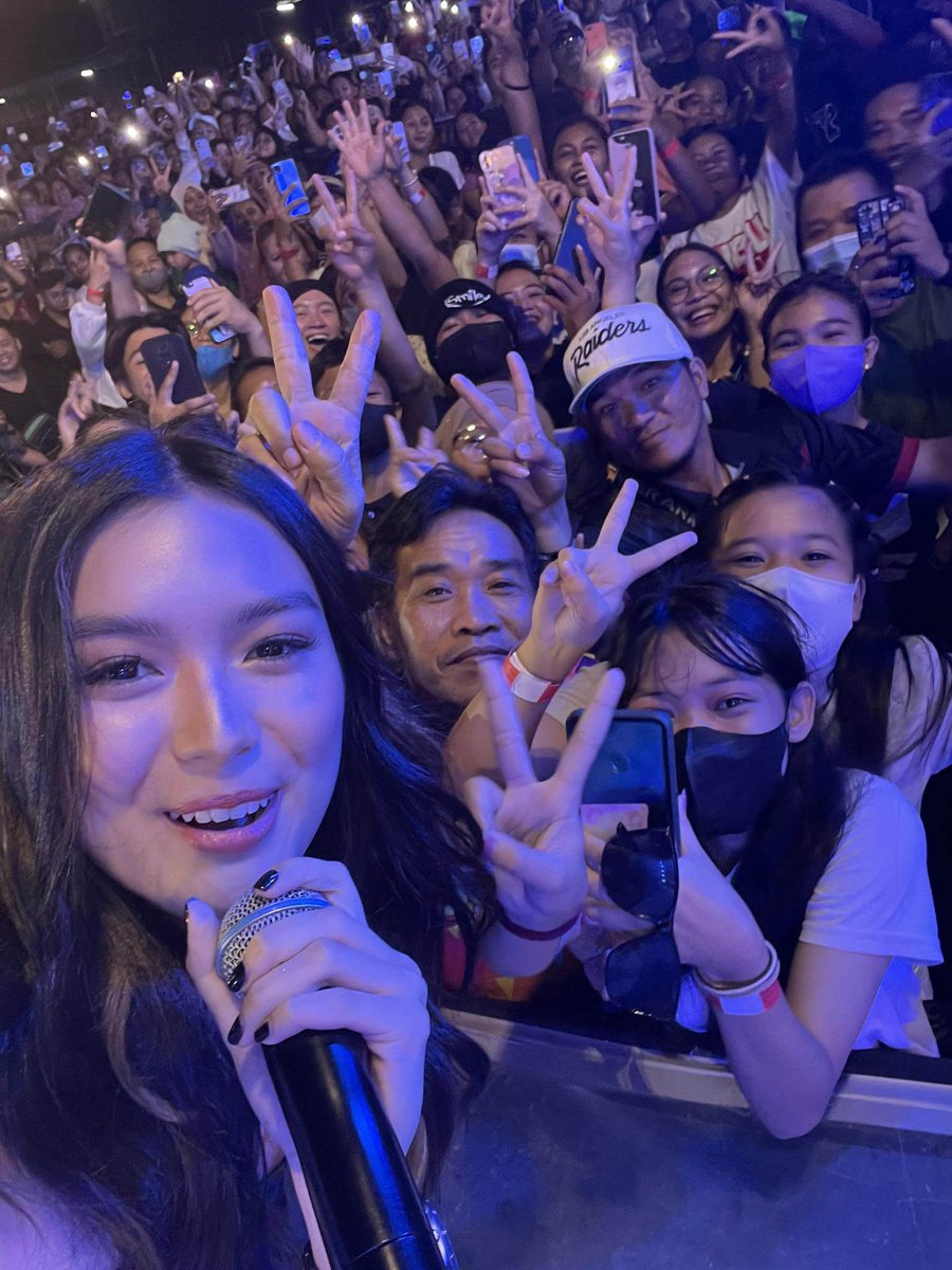 CarreLsOFC's tweet image. so happy for u guys (CarreLs OFC Zamboanga Chapter). Thank you, @francinecarreld! 💛✨

FRANSETH BocanaFestival
#BocanaFestivalWithFRANCINE