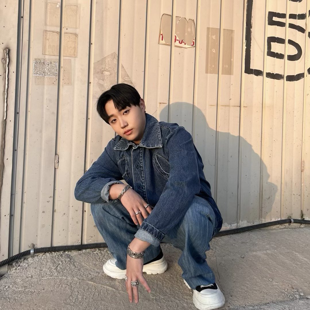 Happy Birthday to “Yooou” PARK HYEONJIN! 🎊
⠀
#PARKHYEONJIN #박현진
#H1GHRMUSIC #하이어뮤직