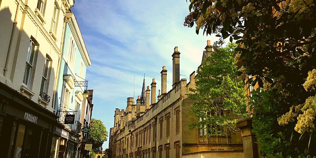 Walking along Turl Street, from High Street to Broad Street, can you still remember which colleges you pass? 🤔

Visit all @UniofOxford colleges on Turl Street with your My Oxford Card! ➡️ bit.ly/AccessOxCollege

📷 AO