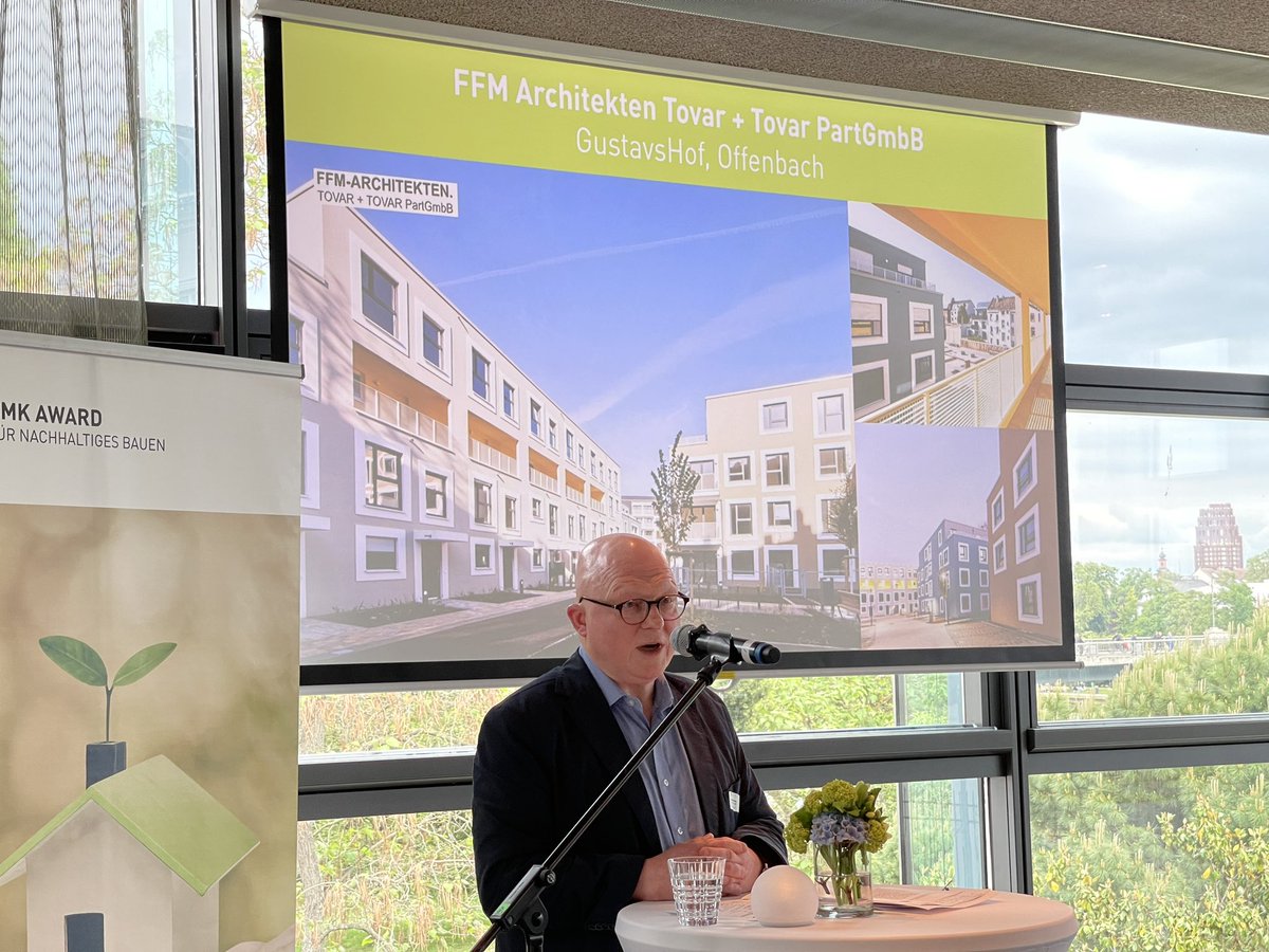 Unser Projekt #GustavsHof in #Offenbach hat gerade den #DMKAward für nachhaltiges Bauen gewonnen. 🥳🏅
Ein besonderer Dank und Glückwunsch gilt unserem Partner #FFMArchitekten.