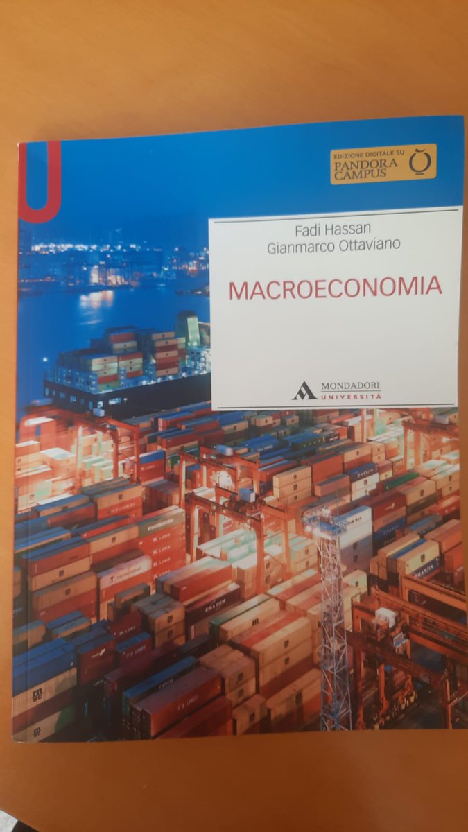 Quando apri la buca delle lettere e scopri che il tuo amico <a href="/fdhassan/">fadi hassan</a> ha scritto con Gianmarco Ottaviano la migliore introduzione recente alla macro per l'Italia! 👏👏👏