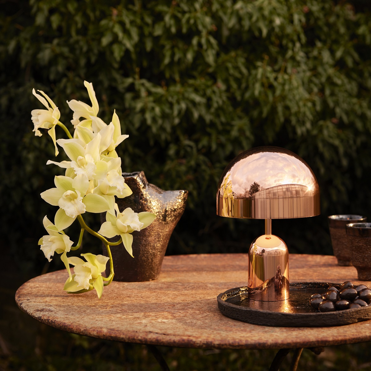 DVLighting's tweet photo. Introducing @TomDixonStudio's first portable lamp collection! Melt, Bell &amp; Stone portable lamps have evolved from popular existing collections which work beautifully in a compact form. Available for pre-order now: https://t.co/uqGNzcz49I
#interiordesign #lighting #homedecoration https://t.co/BqDn23Em03