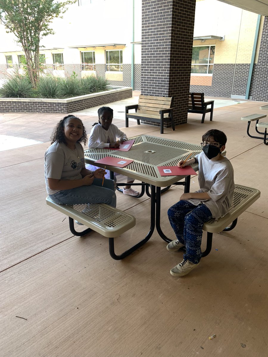 Mrs_ABarrett's tweet photo. Thank you to the @NISDBernal students and staff for hosting us at the 6th grade transition camp. Our students learned a lot and are excited to become Black Knights! @NISDWernli @NISDCounseling @NCANorthside #Whatawildcat #RootEdWernli https://t.co/whhuiR4C3P
