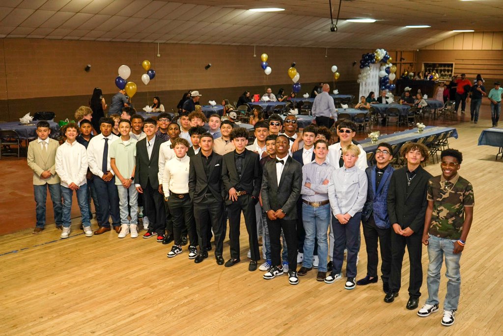 NMSBOYSBOOSTER's tweet photo. 8th grade sports banquet ⚓️🏆 https://t.co/JzqLu0EpSk