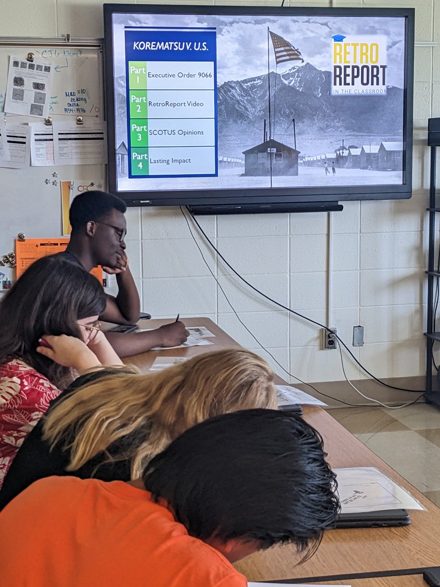 DuchessThompson's tweet photo. Using @RetroReport's video about Korematsu v. U.S. and its document-analysis lesson plan today in Concurrent Gov! Contrasting with Youngstown Steel v. Sawyer tomorrow. https://t.co/ilni18gr60