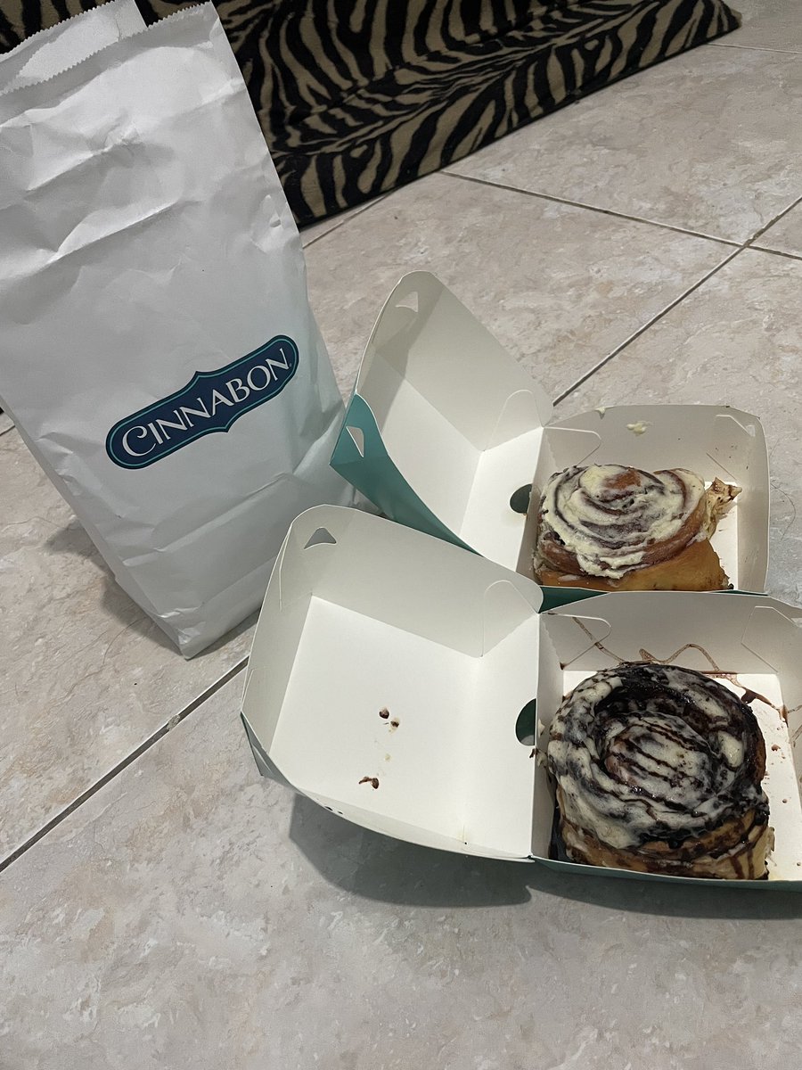 sogokan mommy Ruqa, tapi bapaknya makan juga wkwk