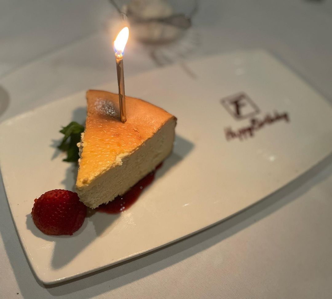 Where birthday wishes come true. 🎂

#AventineLaJolla

📸 @foodbabytulsa
📍@flemings