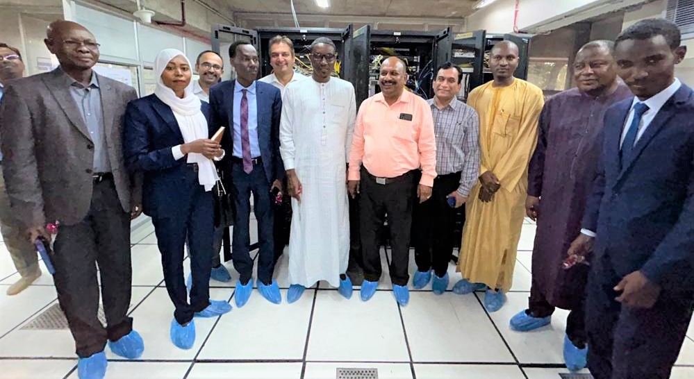 aigetoachq's tweet photo. Mr. ABEDELAZIZ MAHAMAT ALL, Telecommunications and Digital Economy Advisor to the Prime Minister of Republic of CHAD along with  other dignitaries visited #BSNL Chandigarh, for having an overview of  the indigenous 4G technology stack of C-DOT/TCS. The delegation visited various locations where RAN and Other core equipment were installed.
The delegation was welcomed by Sh. @AjayKararha ji, CGMT @BSNL_PB  Telecom Circle 
It is indeed a proud moment for #BSNL that Other countries are also showing interest in our #स्वनिर्मित_स्वदेशी_4G
@PMOIndia
@AshwiniVaishnaw
@devusinh
@BMSkendra
@CMDBSNL
@arvind9963
@gsbteubsnl
@deependraparmal
#स्वनिर्मित_स्वदेशी_4G
#BSNL4G