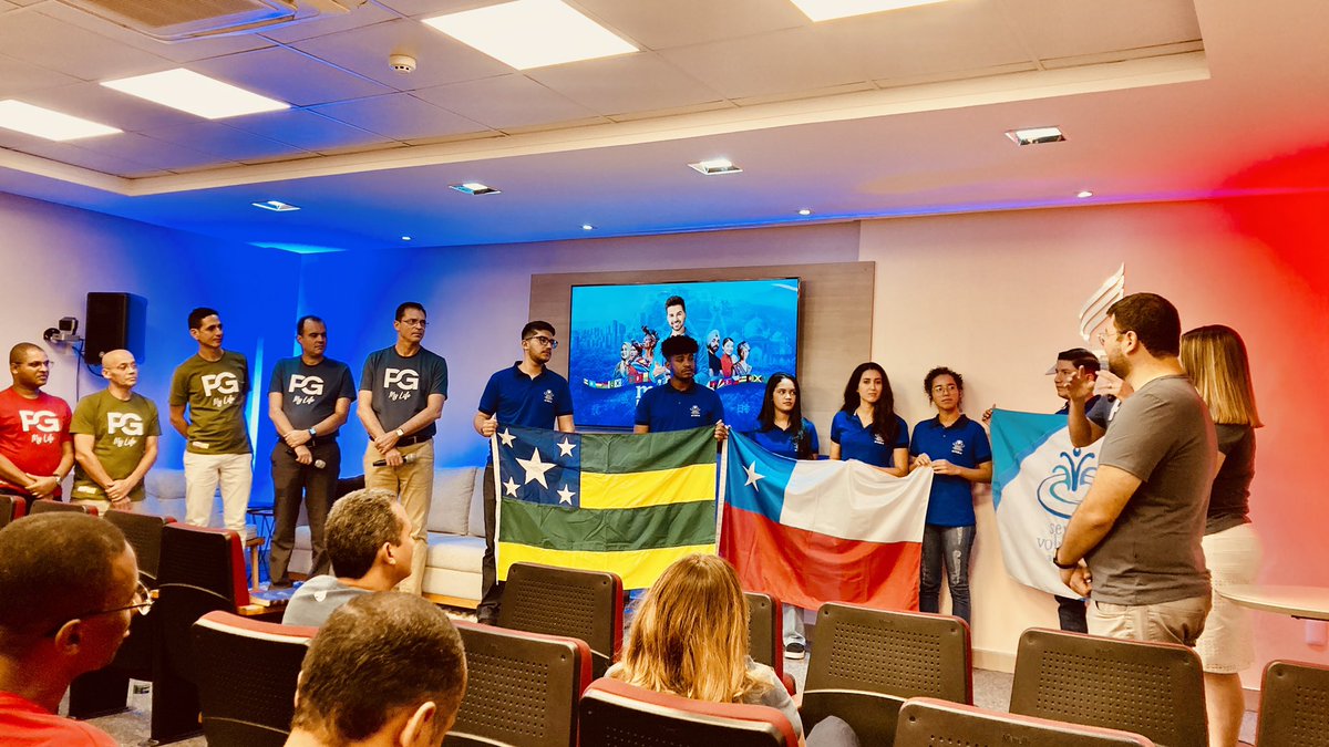 No encerramento, <a href="/prdavifranca/">Davi França</a> apresenta um grupo de adolescentes voluntários que viajará a Santiago, Chile, por meio de parceria entre o Instituto de Missões e o Ministério do Adolescente para Bahia e Sergipe. Foco na missão e formação de liderança missionária. #igrejaviva