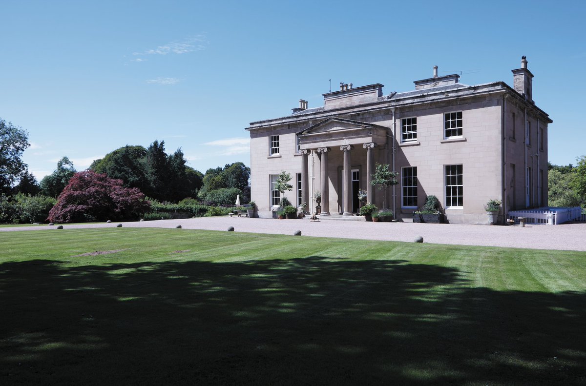 CAHomeandDesign's tweet image. Alluring as it is, Scotland may not immediately come to mind when you think of design destinations. Take a tour of this historic, design destination NOW: tinyurl.com/yszunun5