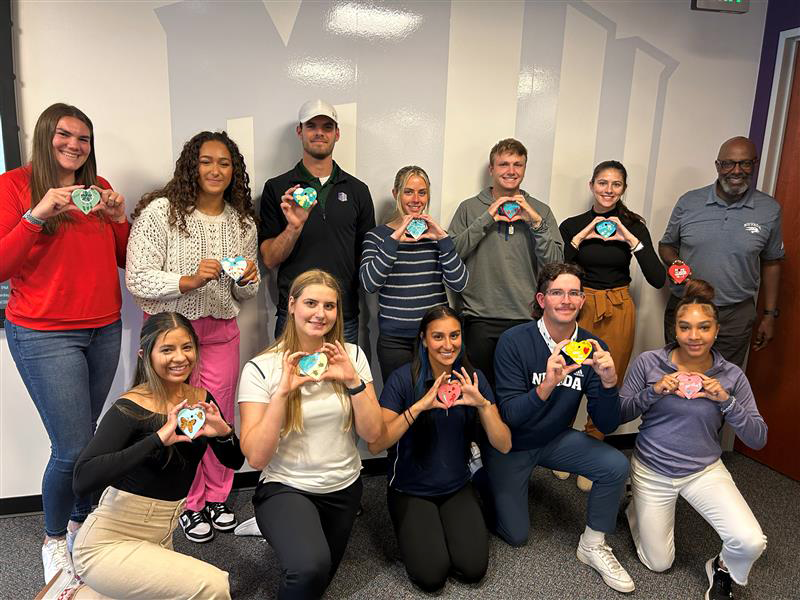 MountainWest's tweet photo. The @MW_SAAC had their Spring Meeting and did some community service as a part of the weekend!

Creating hope one heart at a time ❤️💜 https://t.co/DfOHtVjirk