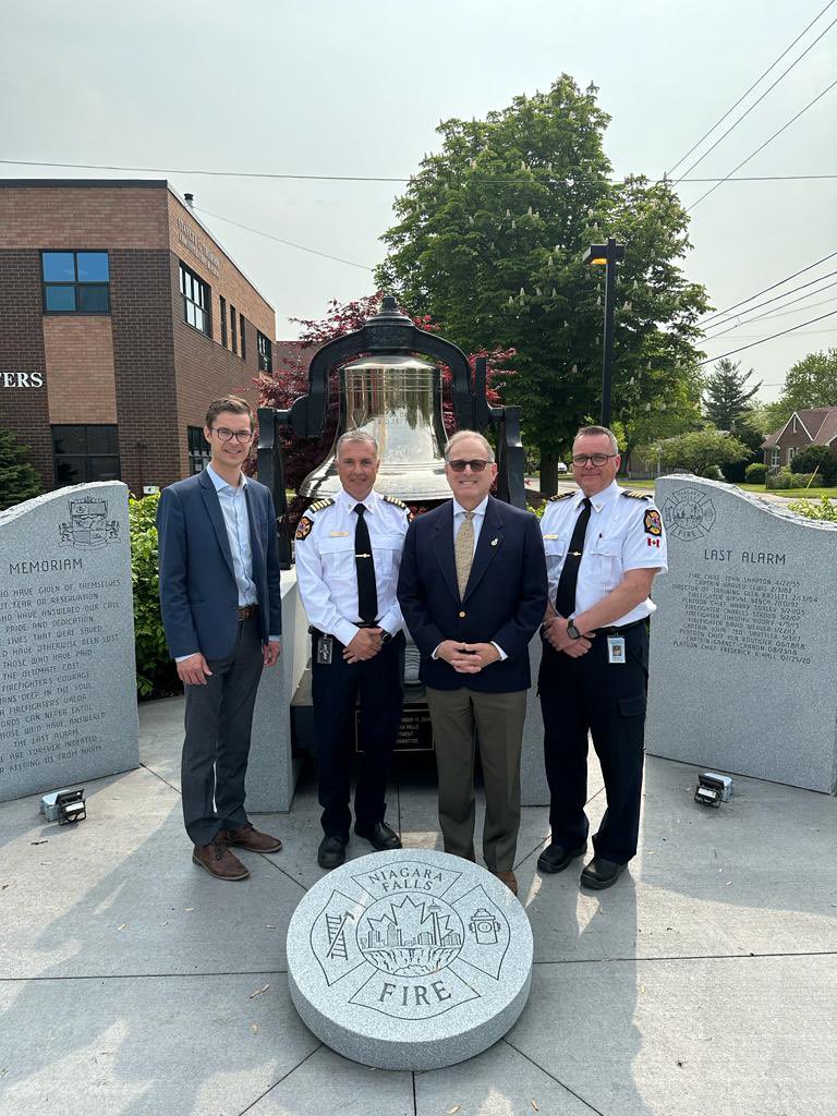 TeamKerzner's tweet photo. Informing conversation with @FallsFireCalls about how we can support them and their community.

Our government is committed to ensuring our first responders have the tech, teams and resources they need to get the job done. https://t.co/GkALGUaGvP