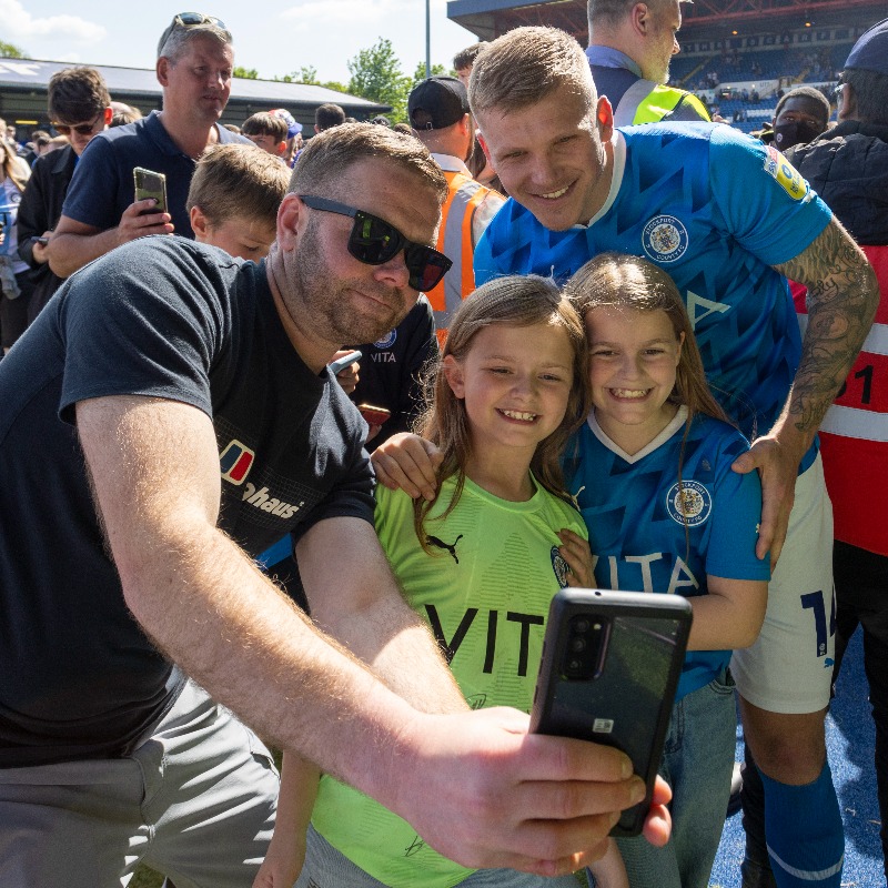 StockportCounty's tweet photo. πΈ FAN GALLERY | Our fan cam was back at Edgeley Park on Saturday, capturing the best of your reactions in the stands and around the ground! π
The best of the pics are available to view and download for free online now π
#StockportCounty #CountyCam
