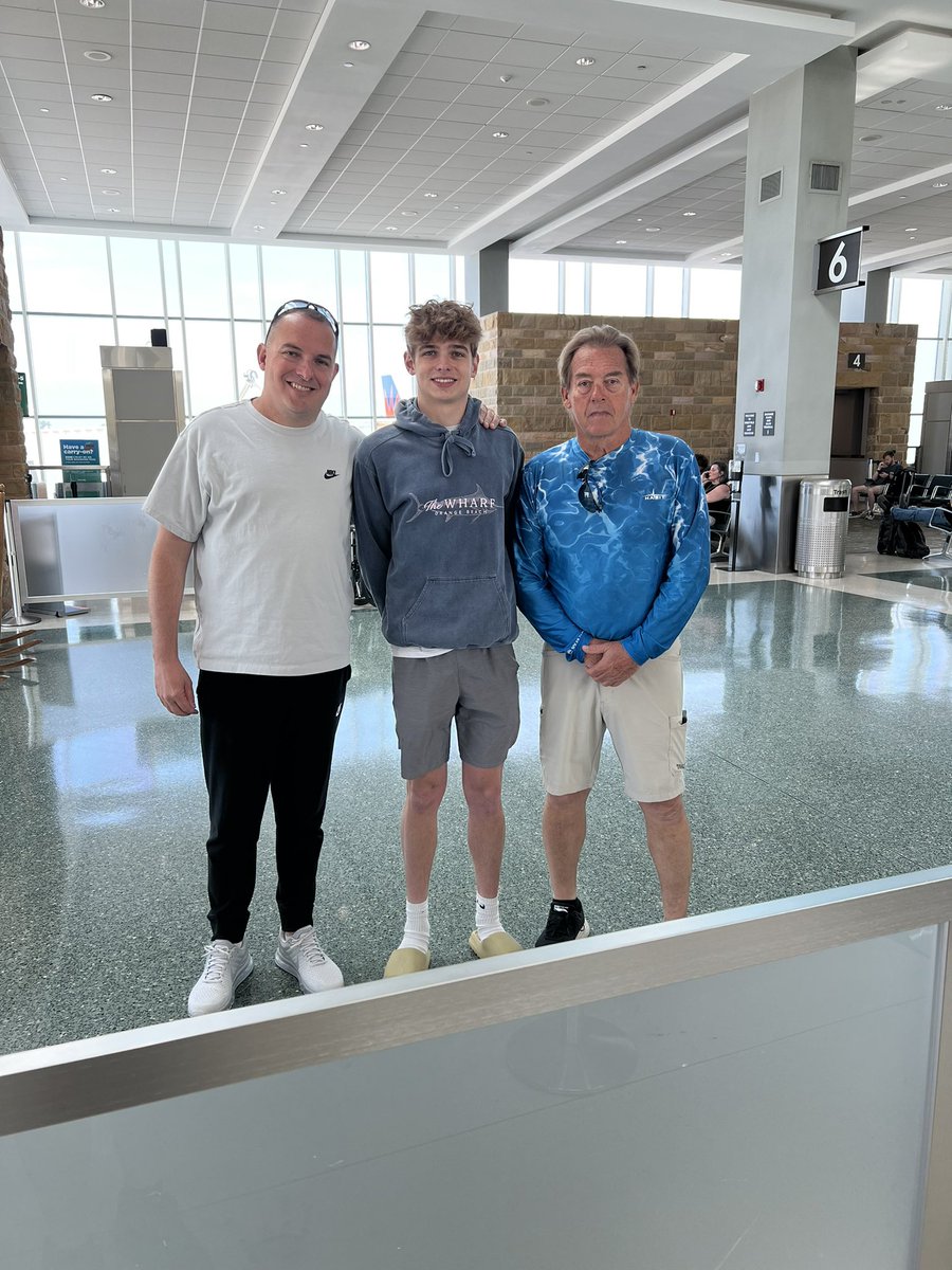 fhscoachjones's tweet photo. 18 years ago on this date my life forever changed Parker Jones entered this world. You make me proud every day son!! Love you!! Let’s celebrate your special day, hop on this plane. Paradise Island Atlantis (Bahamas) here we come. #FunAwaits #WheelsUp https://t.co/asZkUL0VEZ