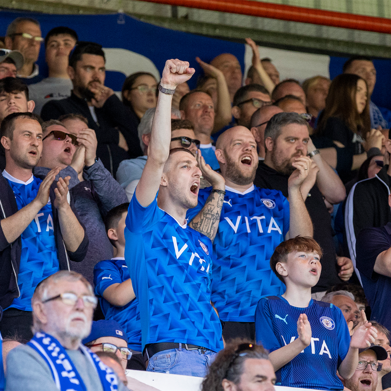 StockportCounty's tweet photo. πΈ FAN GALLERY | Our fan cam was back at Edgeley Park on Saturday, capturing the best of your reactions in the stands and around the ground! π
The best of the pics are available to view and download for free online now π
#StockportCounty #CountyCam