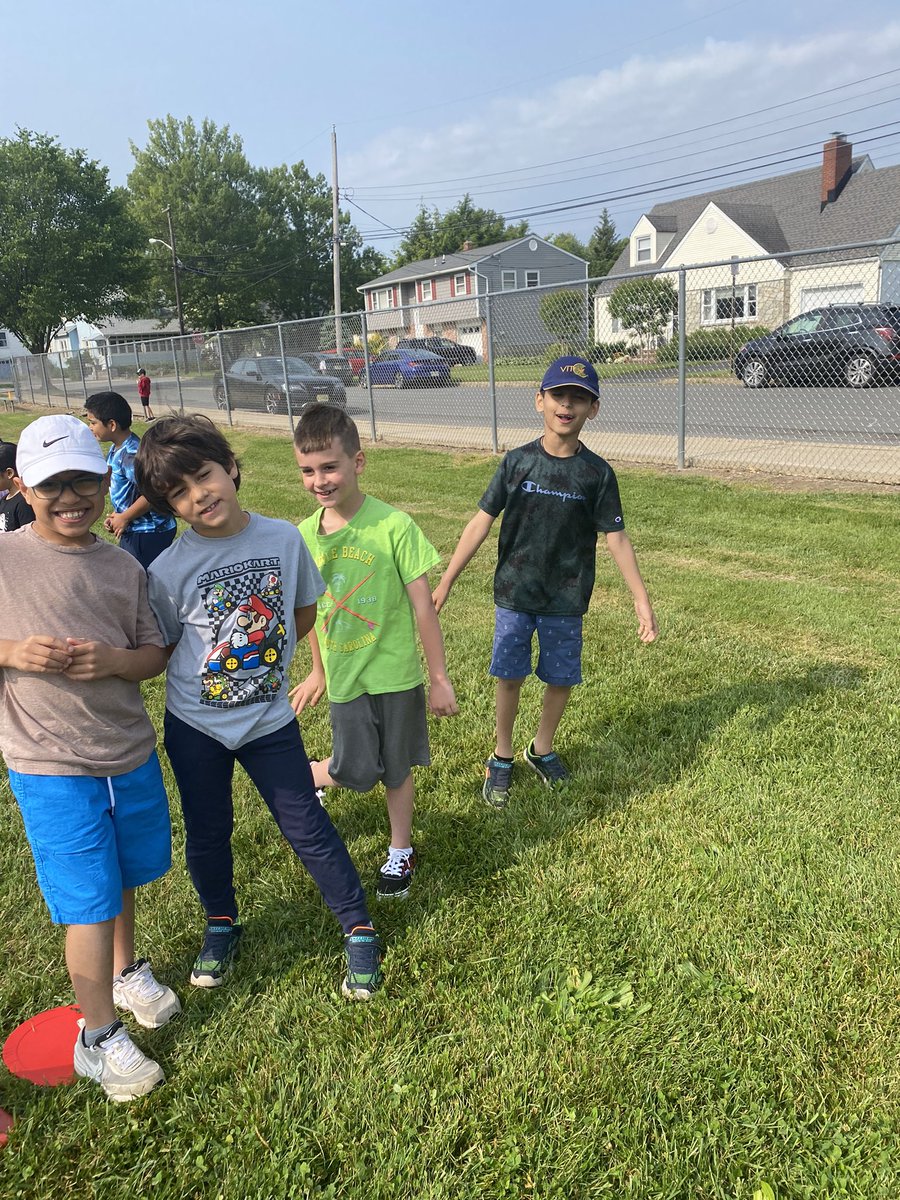 HaugMrs's tweet image. Field Day Fun! 

Thank you Hightstown High School for making it so special! 

Thank you Mrs. Inverso and  
Mr. Garvey!❤️❤️