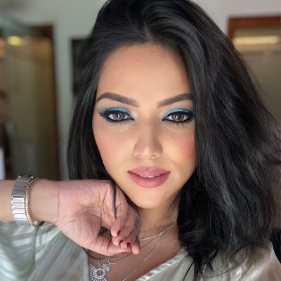 makeupbychanda's tweet photo. #NewProfilePic https://t.co/FZhwTaI3GH