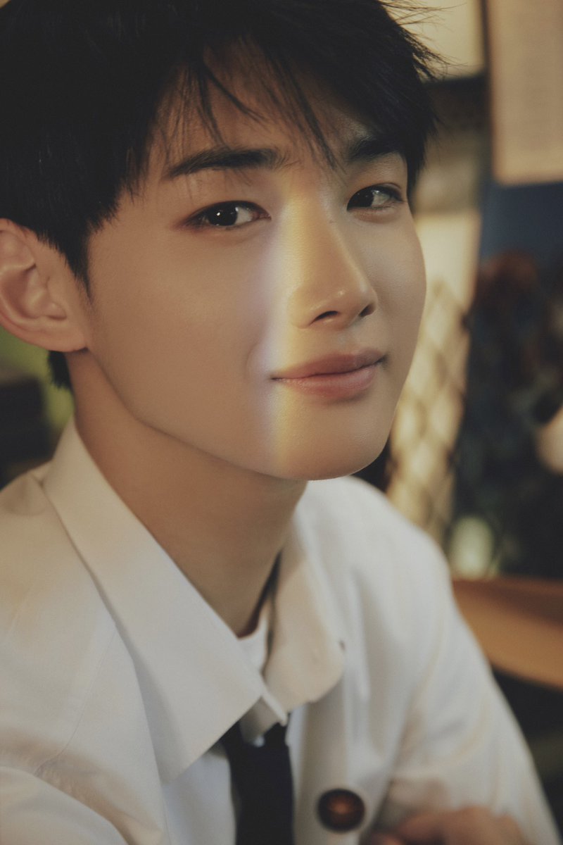 ANDTEAMFR_FAN's tweet photo. 23.05.23 ⇶ 📸

‣ Les photos teasers de #JO pour le concept #BLOOM, ont été dévoilés

⤷ FH WE BLOOM
#andTEAM_BLOOM #andTEAM #FirstHowling_WE #ANDTEAM #LUNE @andTEAMofficial ‣ 🐶 https://t.co/dSwgT1ql1g