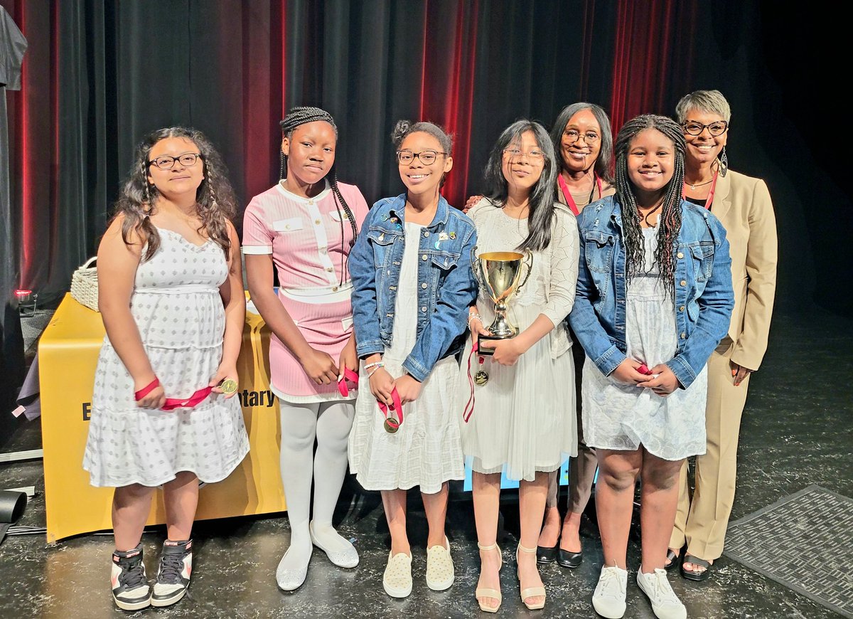 PikeSchools's tweet photo. Your 2023 Academic Super Bowl Champions, @EES_MSDPIKE!

#PikeProud #PikeFamily #PikeExcellence https://t.co/h1xbb5o1lD