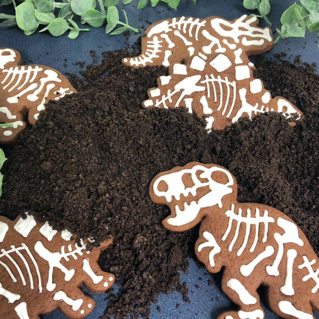 jennsjava's tweet photo. Back from the brink of extinction…
 🦖Chocolate Dinosaur Cookies!

You’ll roar with delight after each bite! 🦕🦕🦕 https://t.co/9vHV2Tf2gn https://t.co/V9HmfrnoTm