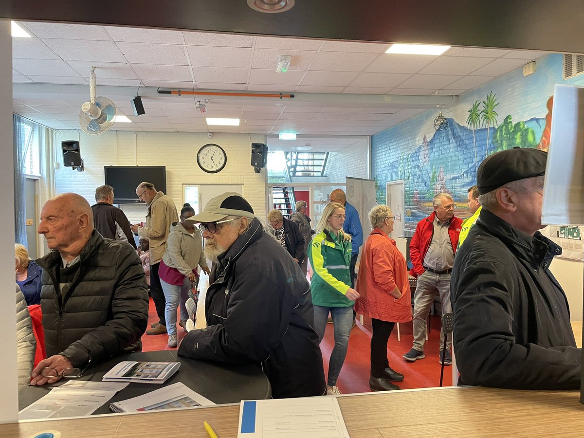 Er is een inloop voor bewoners van @Nijestee in <a href="/DeGoudvink050/">De Goudvink #050</a> <a href="/Vinkhuizen/">Vinkhuizen</a>. We willen 168 portiekwoningen verduurzamen!