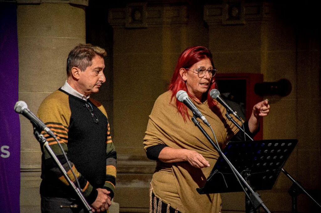 📻 🎭 RADIOTEATRO EN CASA DE LAS CULTURAS

🎙Una tarde de radioteatro y mucho humor disfrutaron lxs espectadores que llenaron la Casa de las Culturas. 

🗯 En el marco de “Una Noche en los Museos” se realizó el espectáculo Historias para imaginar, con la… instagr.am/p/Cslwp8zOeJN/