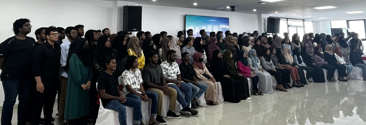 Really enjoyed sharing my experience as a student in UK with the brilliant recipients of the 🇲🇻 President's Scholarship and High Achiever's Scholarship. Thank you <a href="/MoHEmv/">Min. of Higher Edu, Labour and Skills Development</a> for giving President’s Scholarship alumni the opportunity to give back. Wishing all awardees the very best!