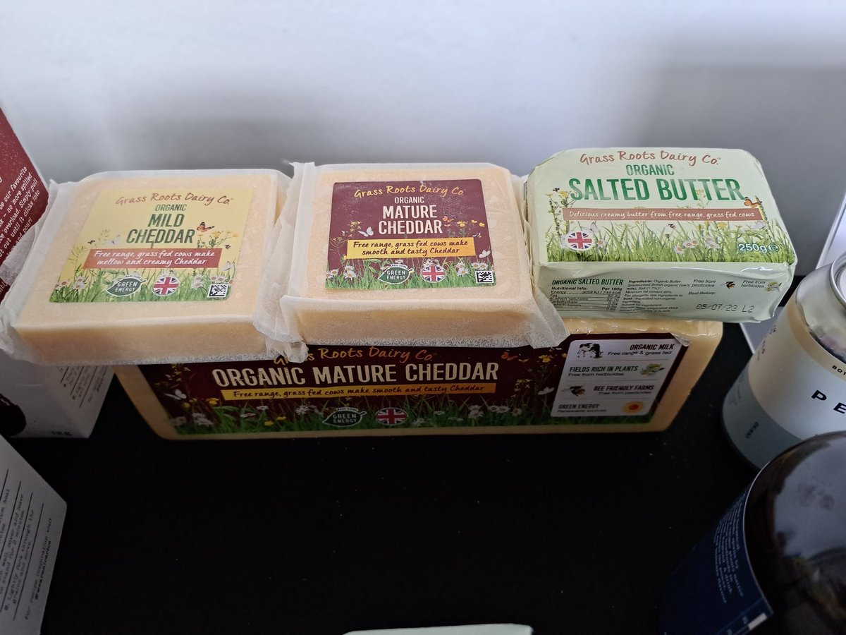 women_food_wifi's tweet image. Met a lovely lady at #BreadJamFest #FutureSummit during tea break. Their organic cheese 🧀 &amp;amp; butter is @SoilAssociation approved &amp;amp; are selling to indie stores. Plus, just got accepted by @planetorganicuk We interviewed former founder of @planetorganicuk womeninthefoodindustry.com/female-food-fo…