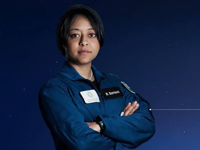 simplysaudia's tweet photo. First #Saudi woman to fly in space along with another Saudi Male Astronaut Ali Alqarni!

#RayyanahBarnawi 📷📷📷

#SaudiArabia 📷📷📷 #Proud #NASA #SPACE #ElonMusk #SpaceX https://t.co/f0JutZJIN3