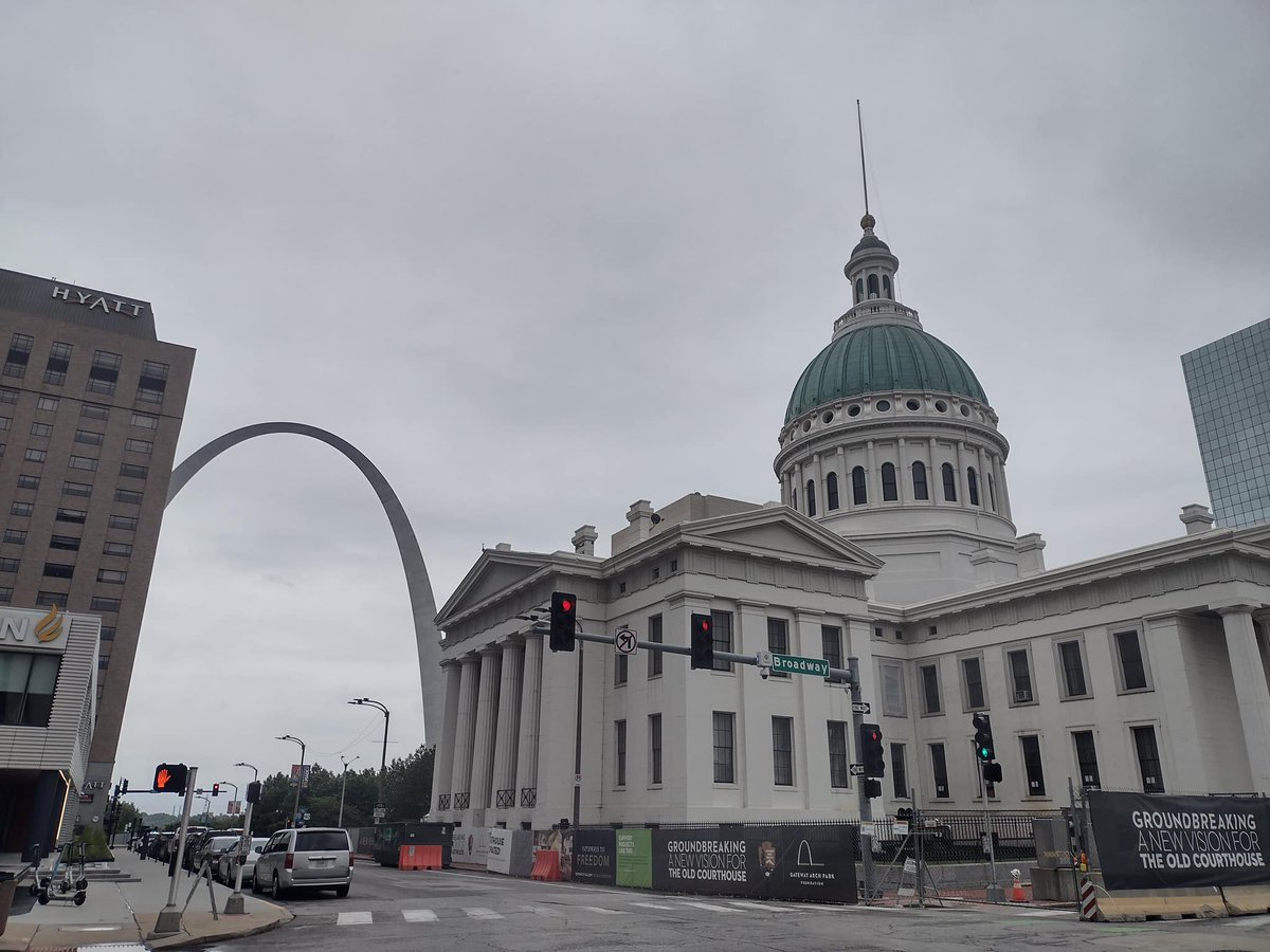 _compostcrew's tweet image. Last Tuesday, Compost Crew went out to St. Louis for the @ReFED #FoodWasteSummit2023 
We visited local food systems during field trips, got the chance to learn from dozens of influential speakers, watched documentary screenings and even took part in a scavenger hunt!

 #ReFED