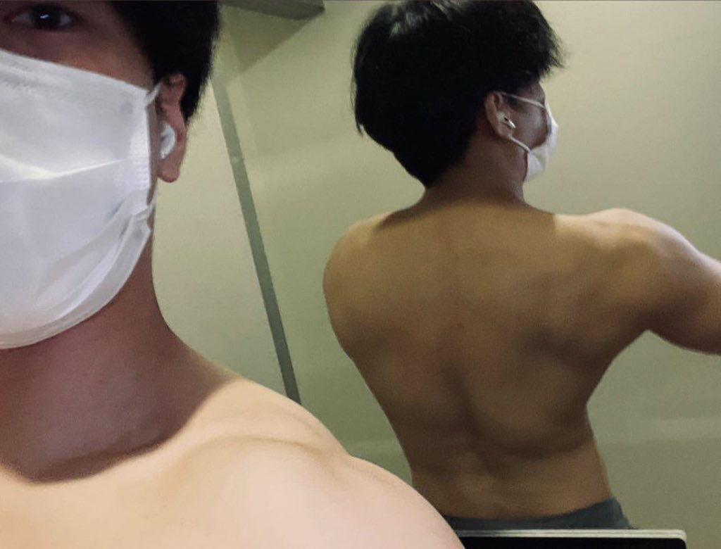 Top 1 Male K-Pop Idol With The Most Attractive Broad Back As Voted By Me
